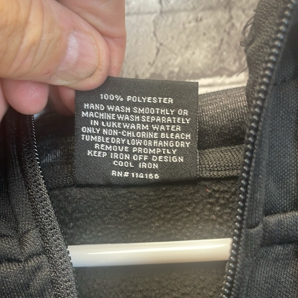 Clemson Tigers
Colosseum Gray and Black Men's Jacket
Hoodie‎ - Picture 10 of 10